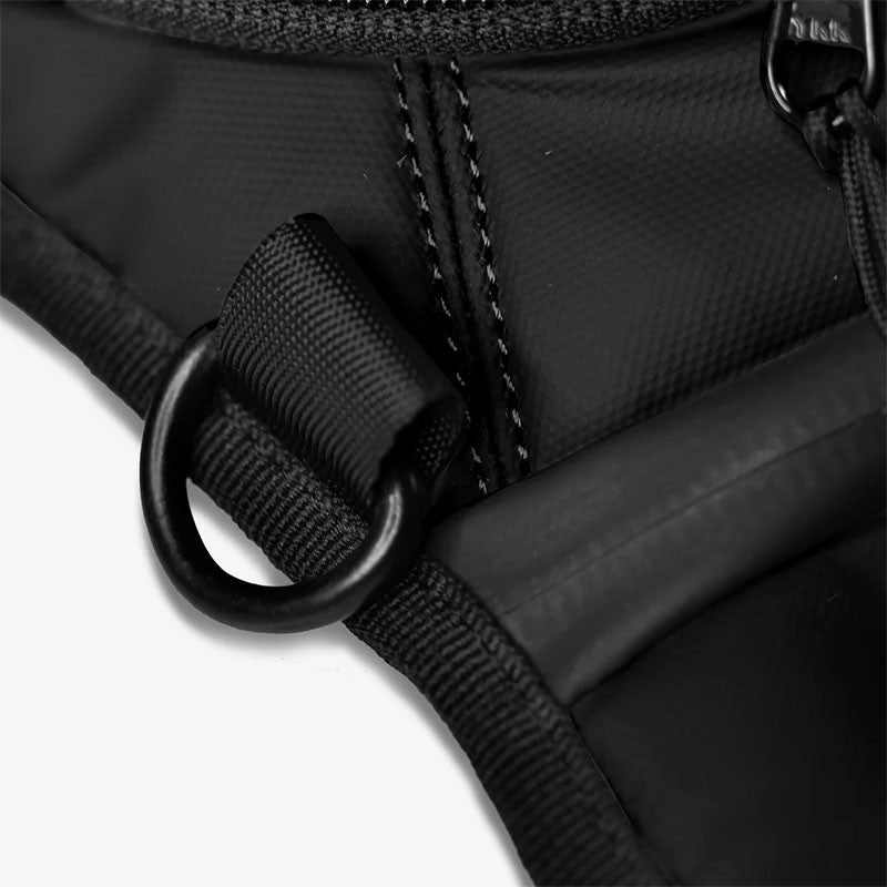 Carbonado New Turtle thigh bag